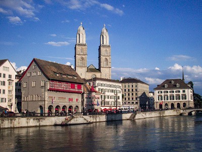 A view of the Grossmunster church across the river