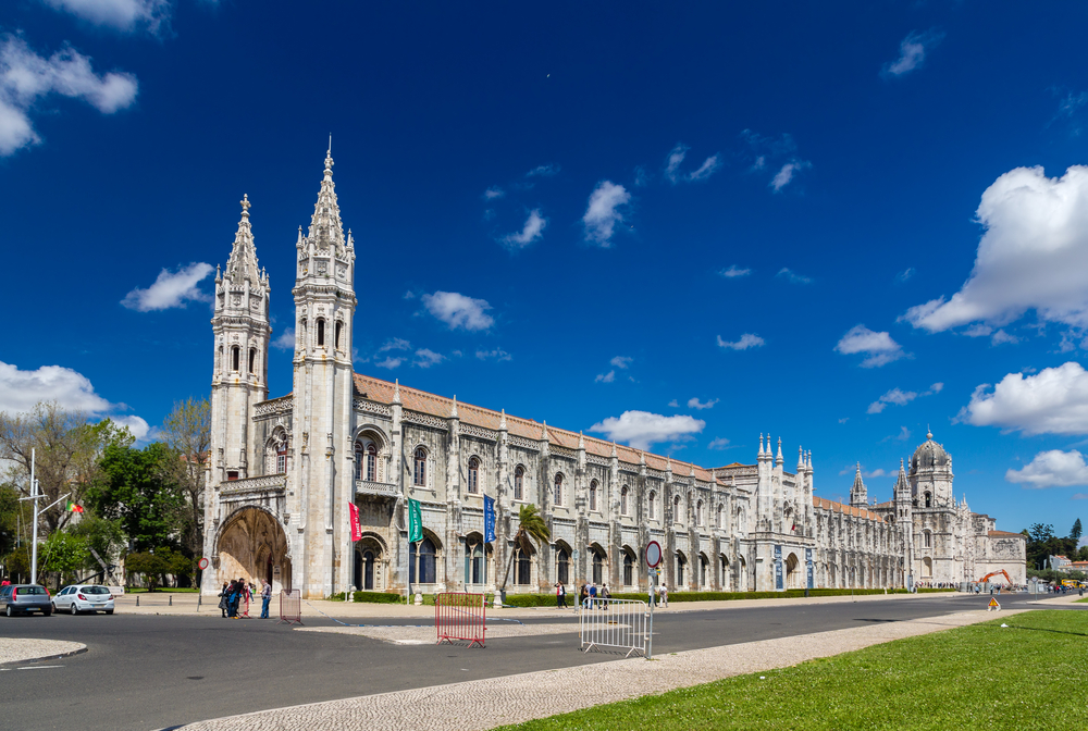 Maritime Museum and Jeronimos Monastery in Lisbon
