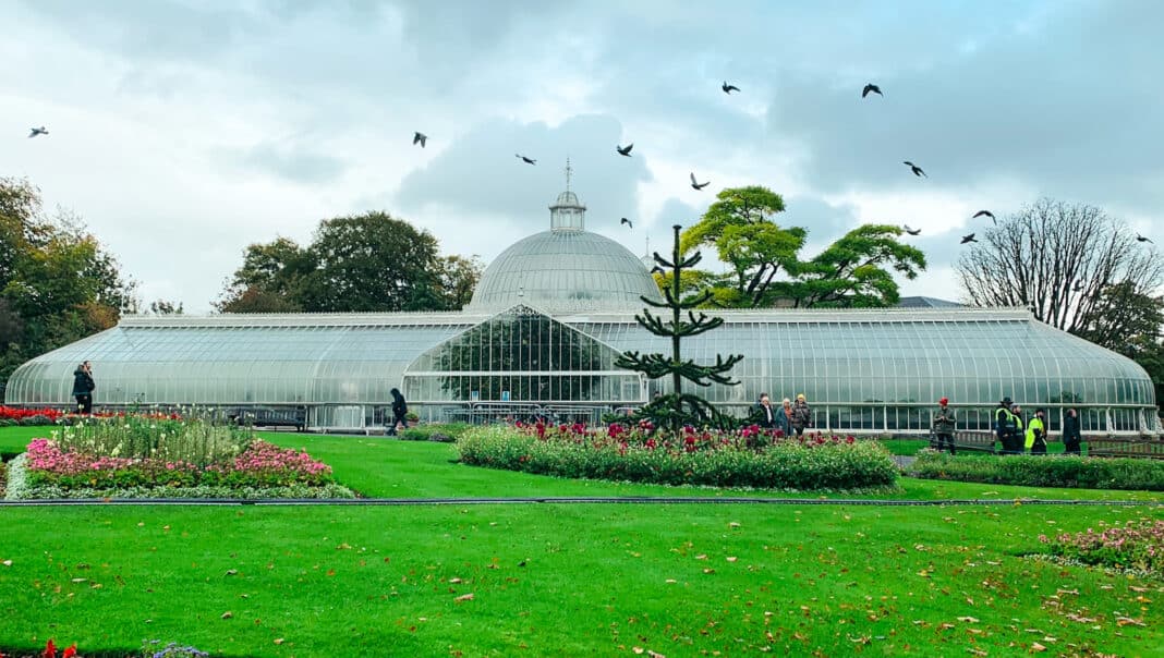 Kibble Palace in the botanic gardens
