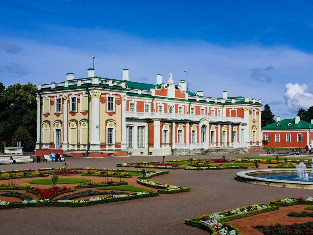 Kadriog Palace - visit this on one day in Tallinn