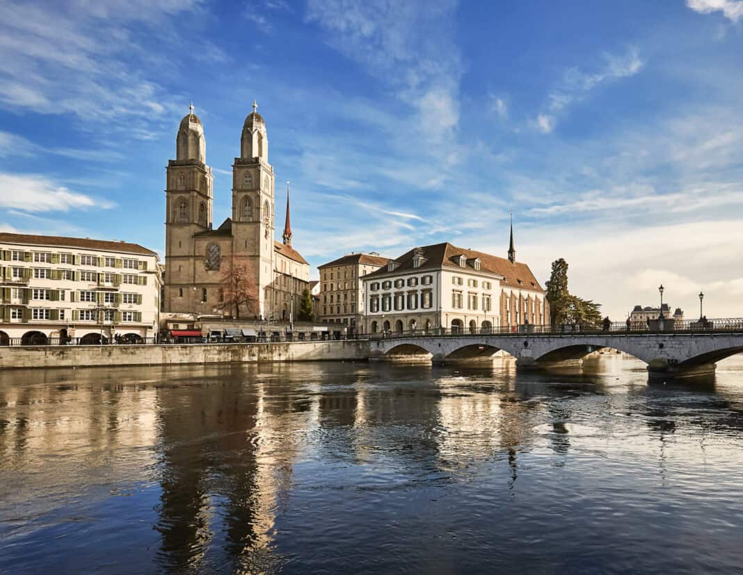 The Fraumunster by the river